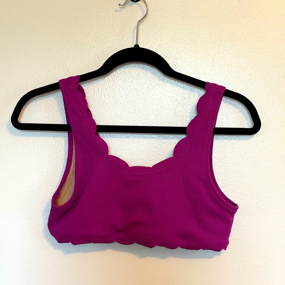 Old Navy purple scalloped bikini top with spots for removable pads size XXL